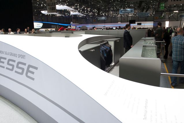 Bugatti_Genf_2013-2